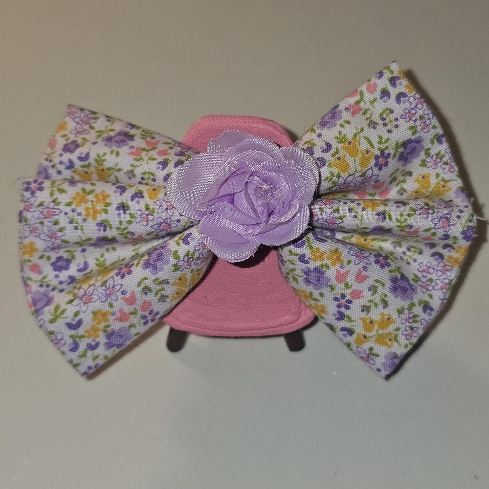 Hand Crafted Small Hairbow || Lavender Floral